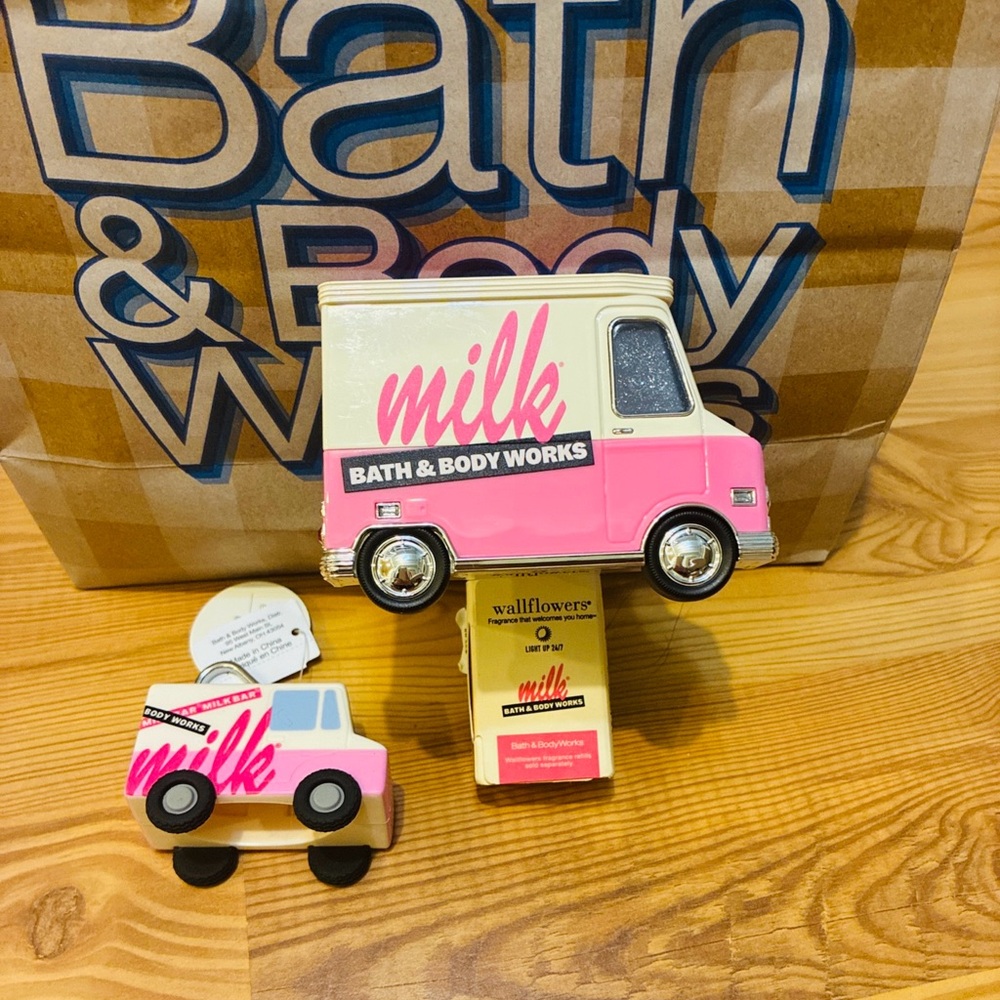 Bath & Body Works Pink Milk Truck Wallflower Set